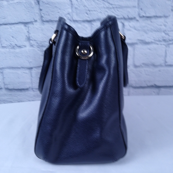 Vintage Authentic Coach Navy Handbag Medium Size - Picture 5 of 12